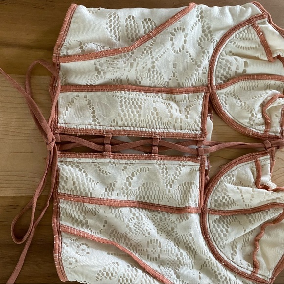 Out From Under Corsé Kiera Lace-Up Lace-Up Corset Top - Cream and Tan Coquette M - Picture 3 of 10